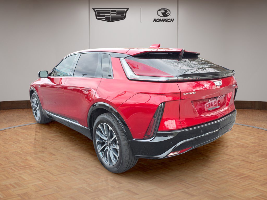 Certified 2025 Cadillac Lyriq Sport image 7