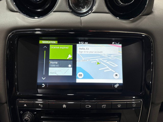 Used 2016 Jaguar XJ R-Sport RWD image 72