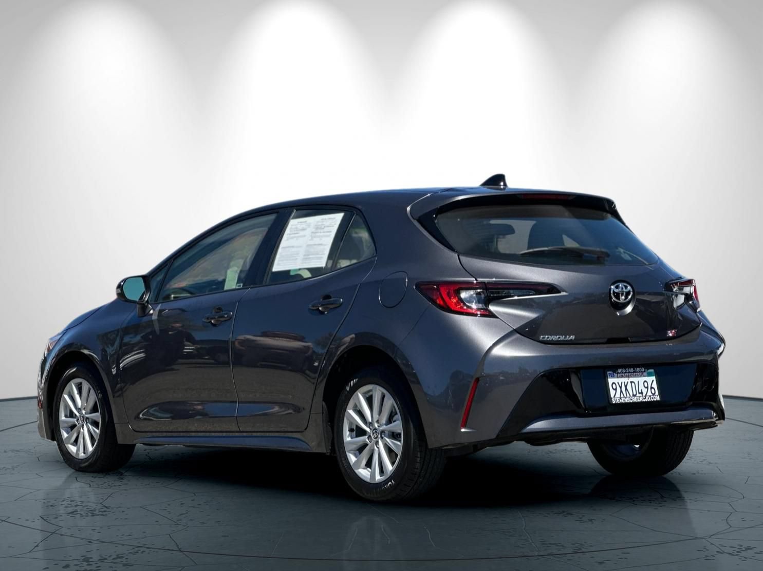Used 2026 Toyota Corolla SE FWD image 6
