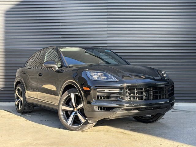 Certified 2025 Porsche Cayenne Coupe image 9