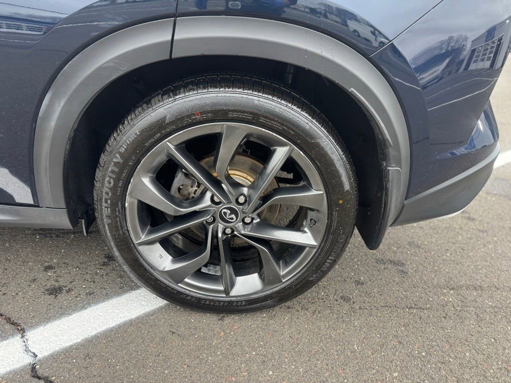 Used 2019 INFINITI QX50 Essential w/ Sensory Package AWD/4WD image 20