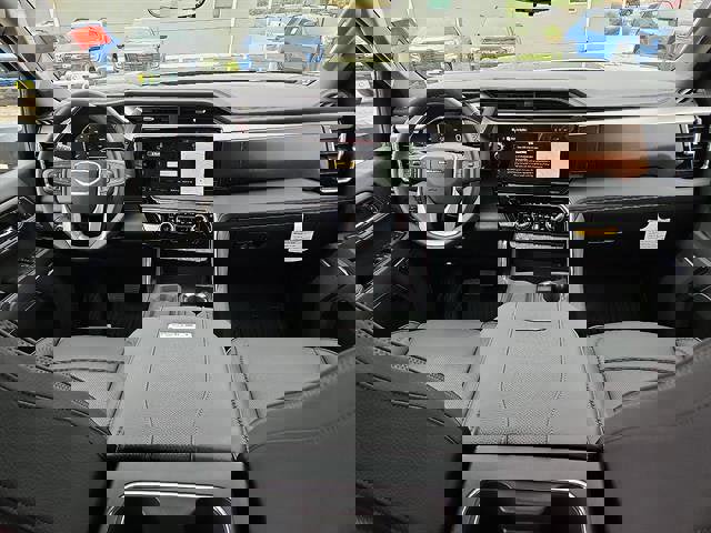 New 2025 GMC Sierra 2500 Denali w/ Denali Reserve Package image 7