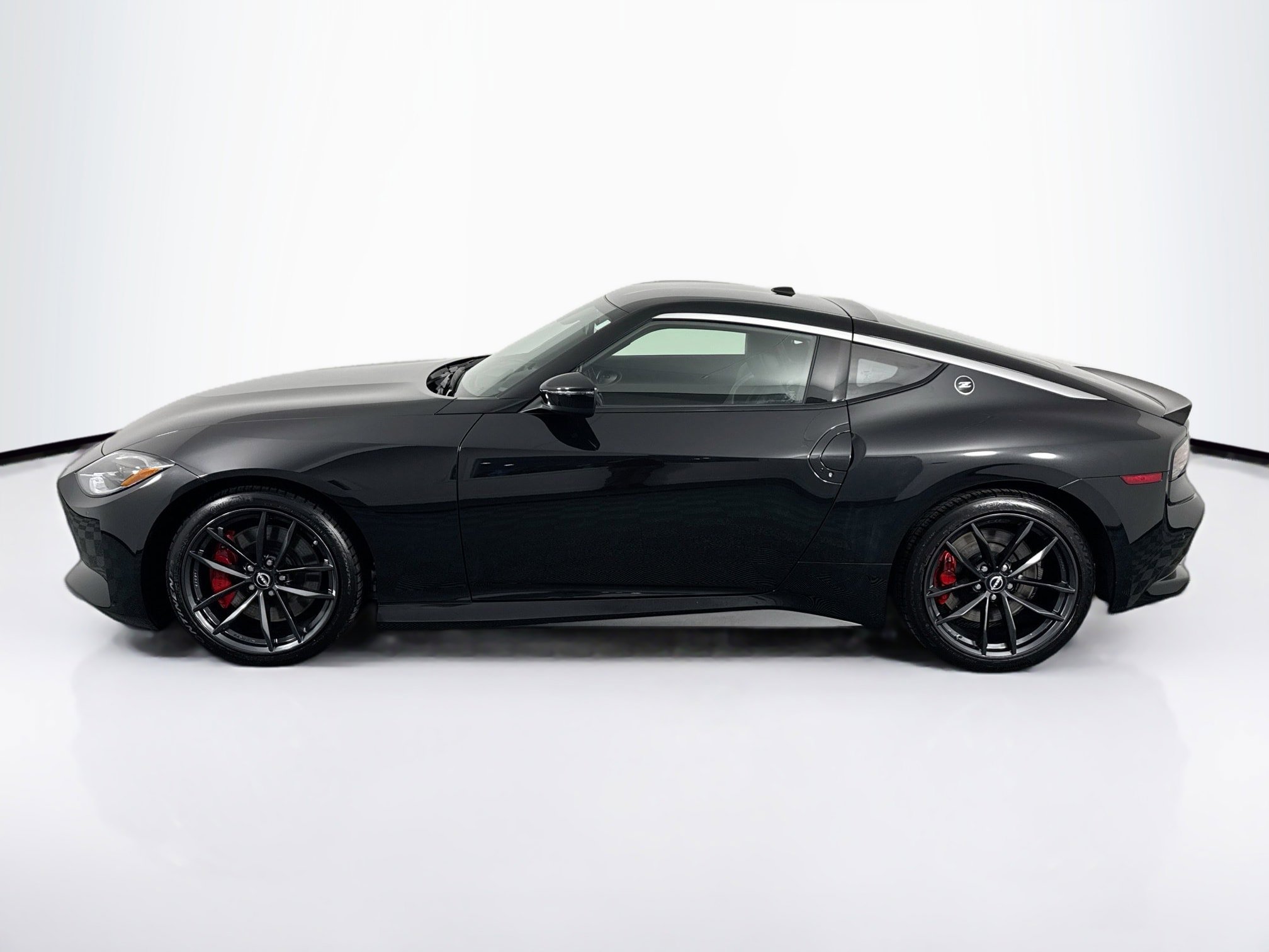 Used 2024 Nissan Z Performance w/ Floor Mat Package RWD image 7