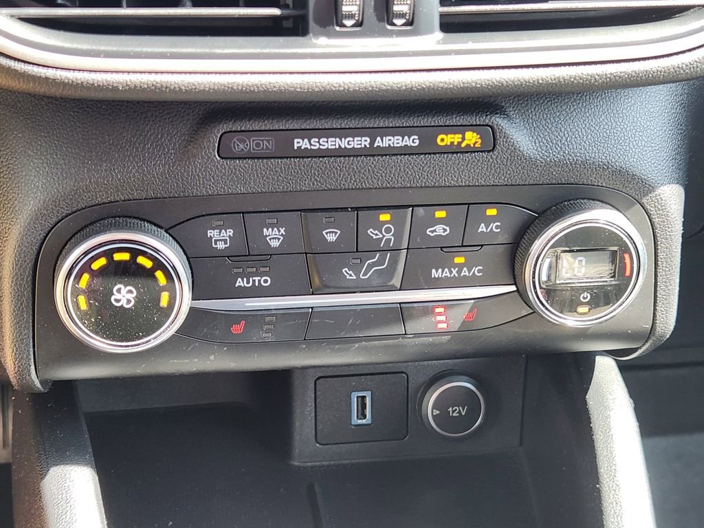 Used 2020 Ford Escape SE Sport image 28