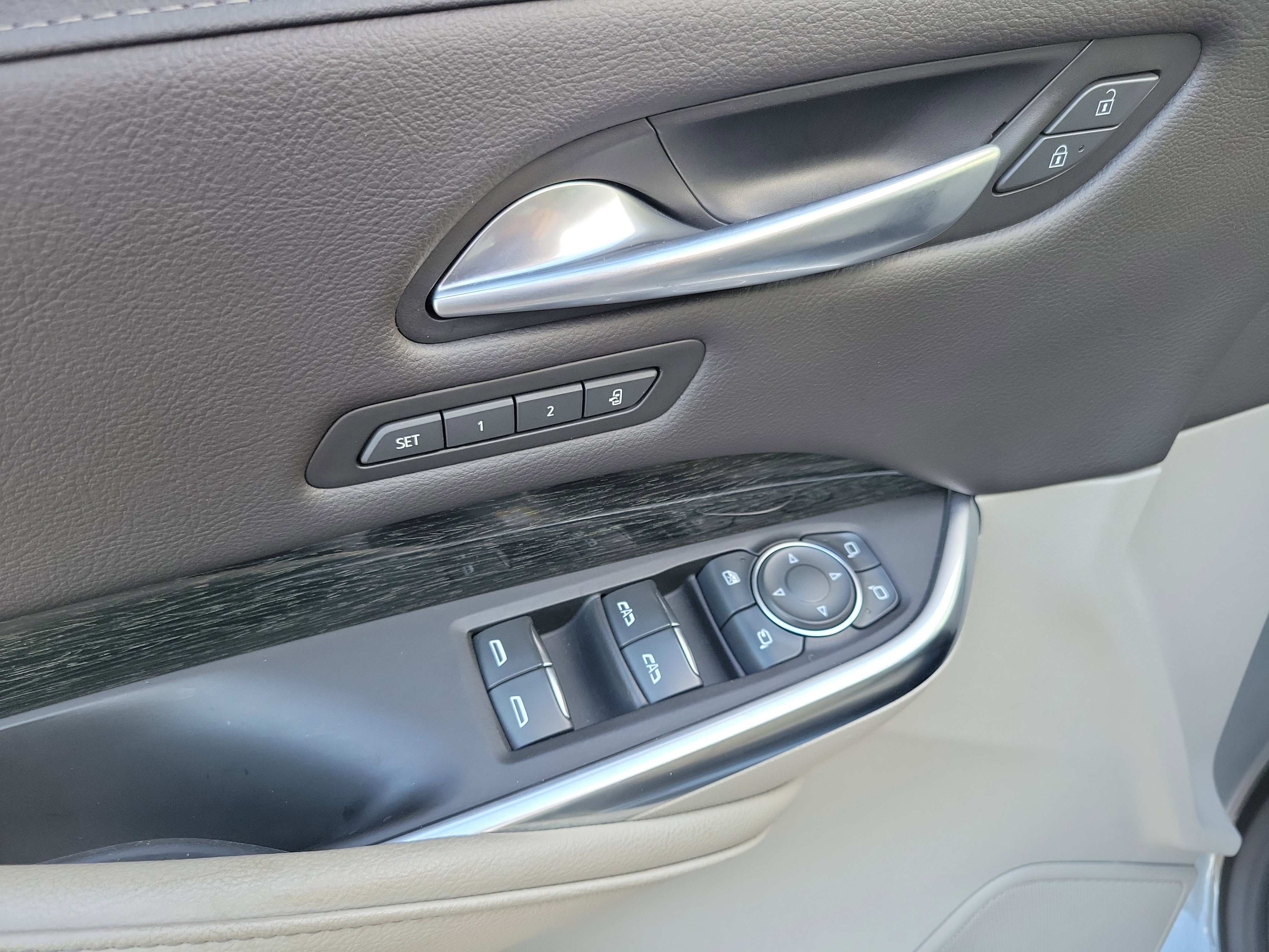 Used 2023 Cadillac XT4 Premium Luxury w/ Enhanced Visibility Package image 23