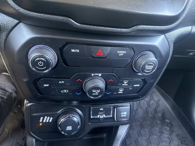 Used 2020 Jeep Renegade Altitude image 26
