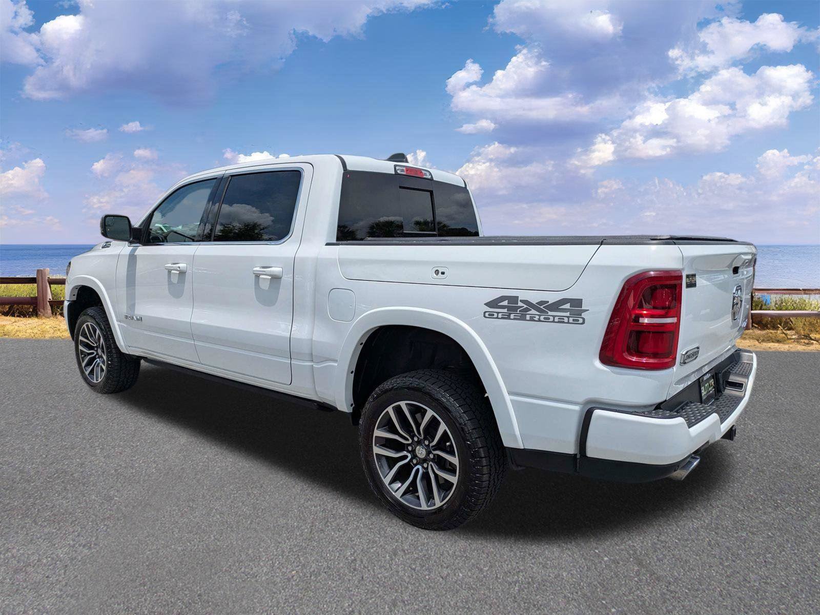 Used 2025 RAM 1500 Limited w/ Off Road Group AWD/4WD image 6