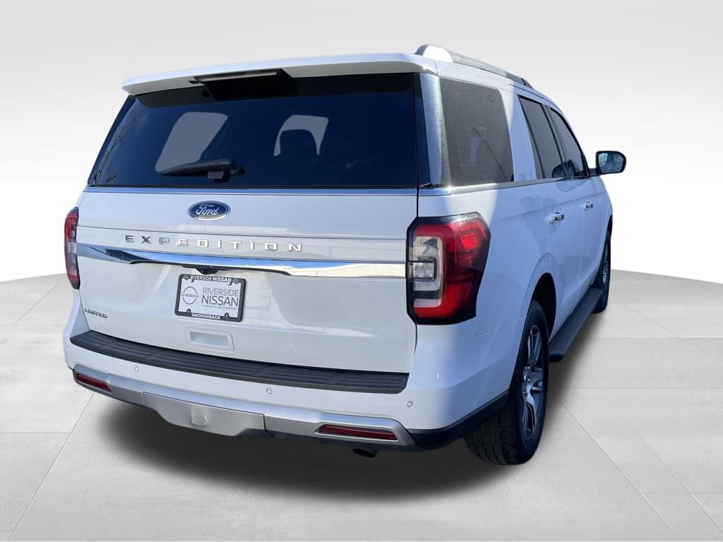 Used 2024 Ford Expedition Limited image 4