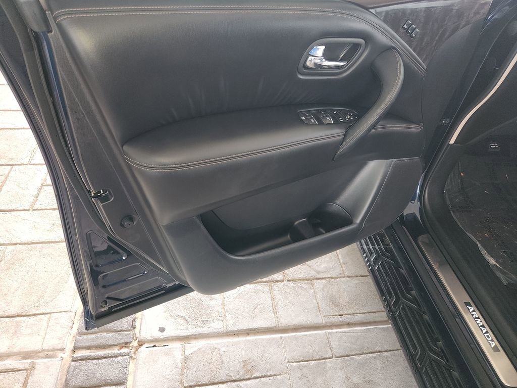 Certified 2021 Nissan Armada Platinum RWD image 32