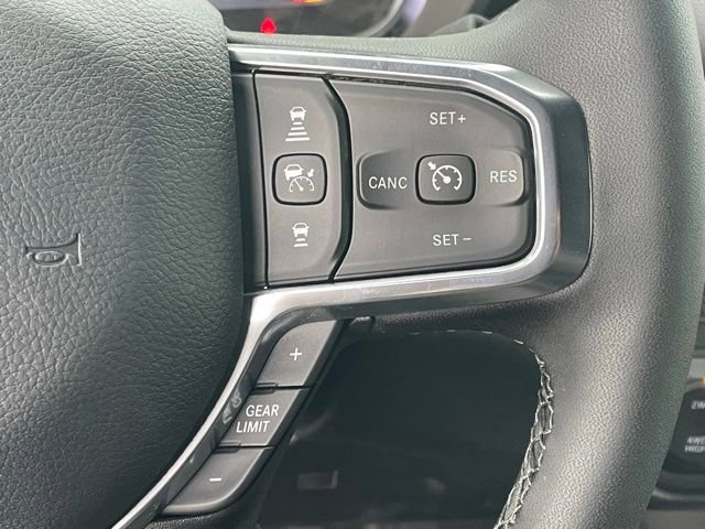 New 2026 RAM 2500 Laramie AWD/4WD image 19