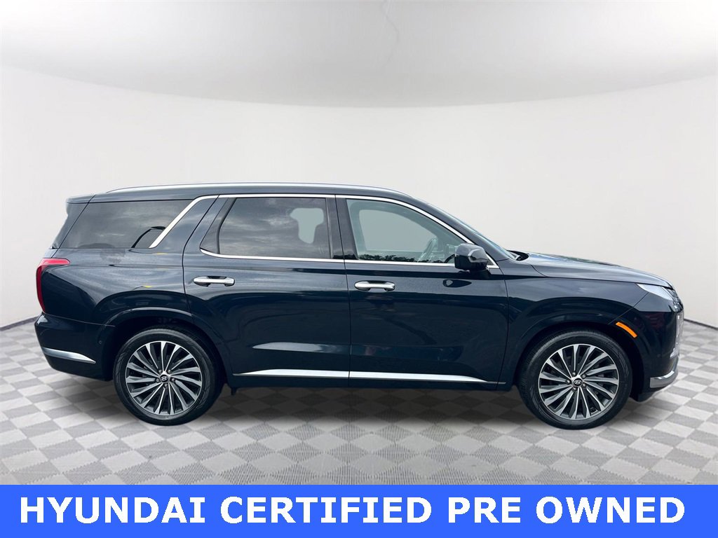 Used 2023 Hyundai Palisade Calligraphy image 4