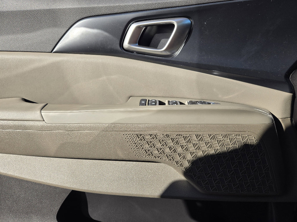 New 2026 Kia Carnival LXS image 16