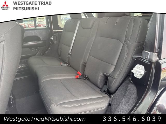 Used 2019 Jeep Wrangler Unlimited Sahara w/ Safety Group image 25