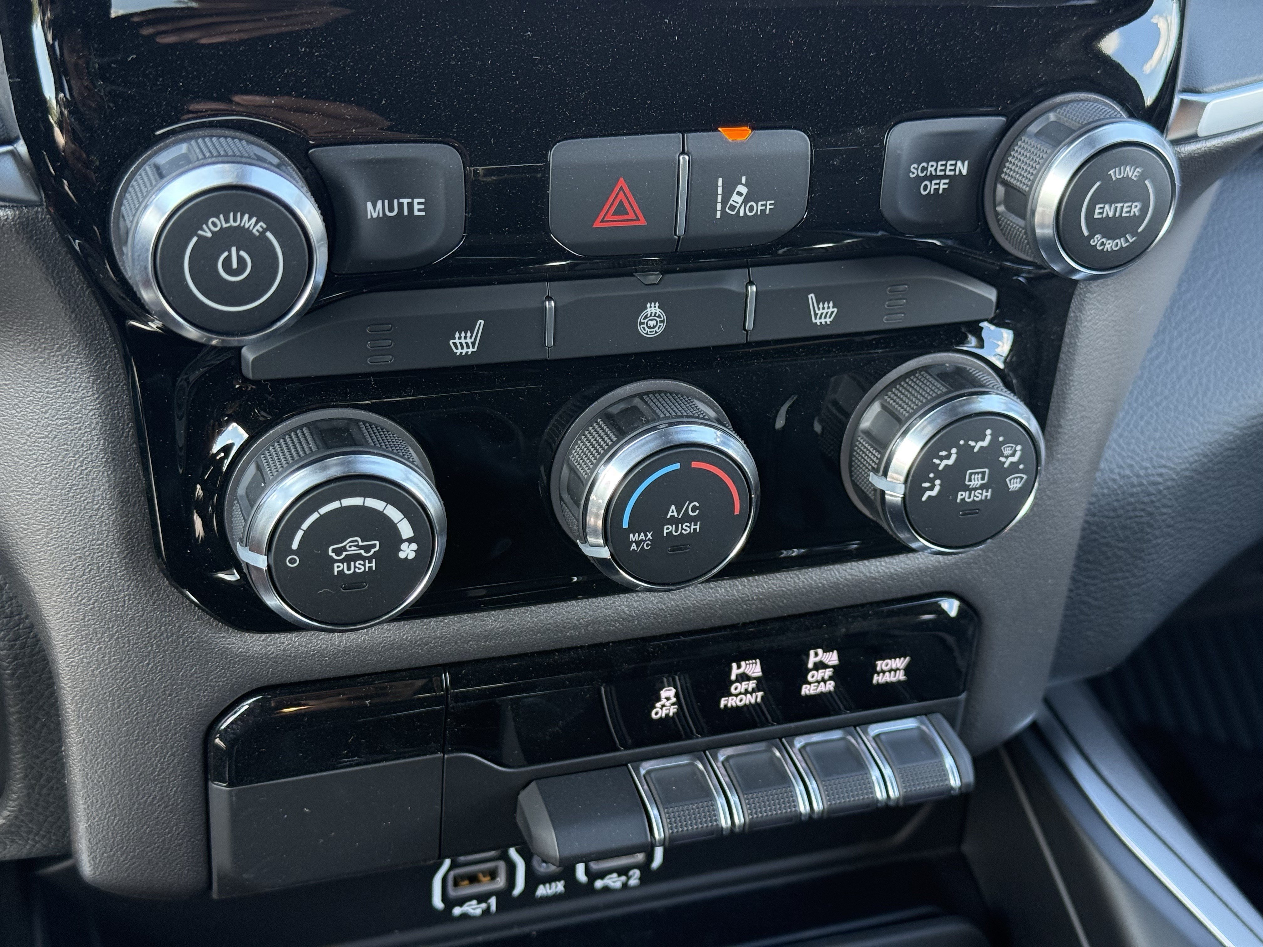 New 2026 RAM 1500 Big Horn AWD/4WD image 26