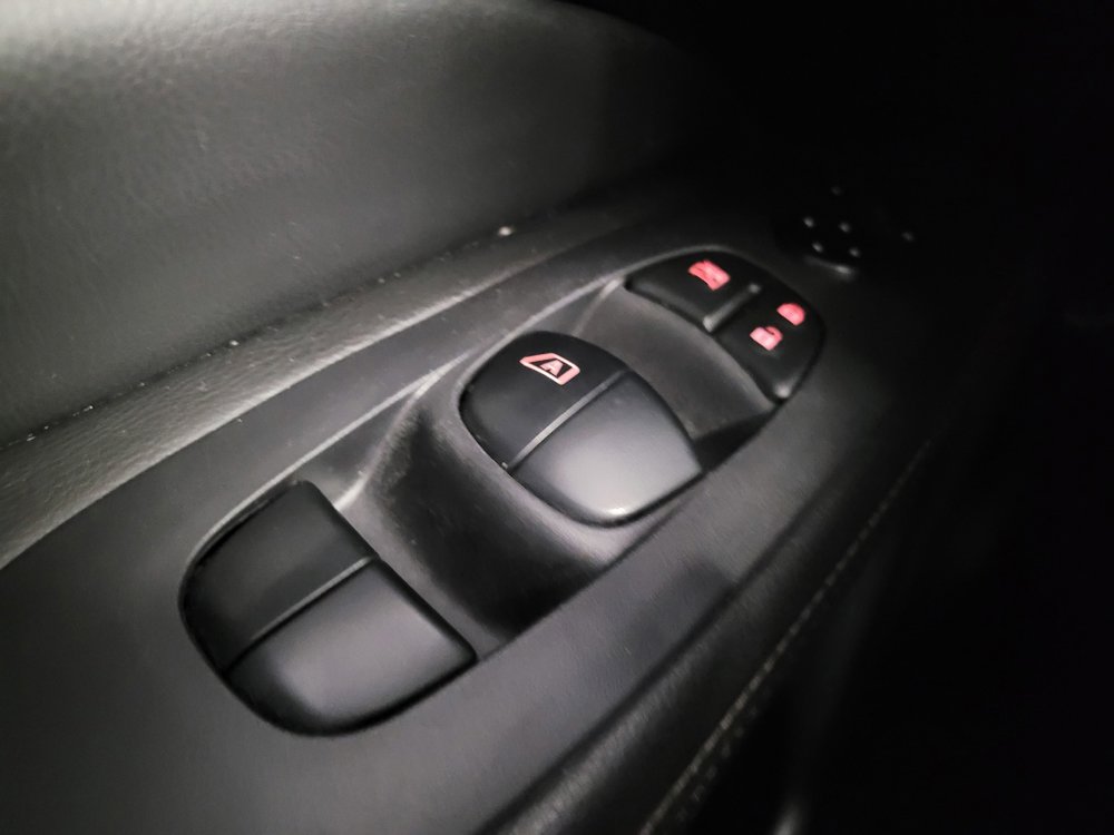 Used 2019 Nissan Pathfinder S FWD image 27