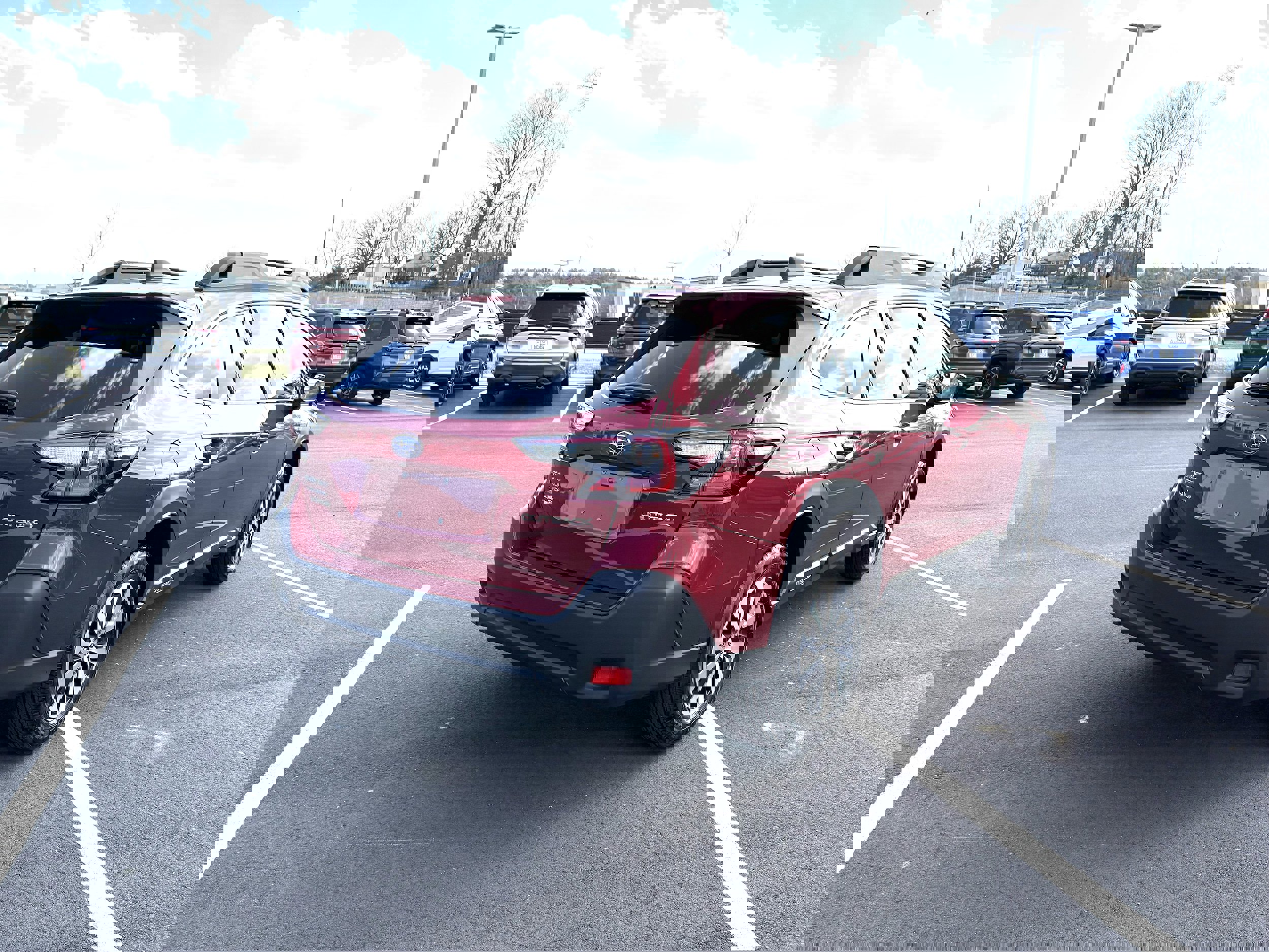 Certified 2025 Subaru Outback Premium AWD/4WD image 9