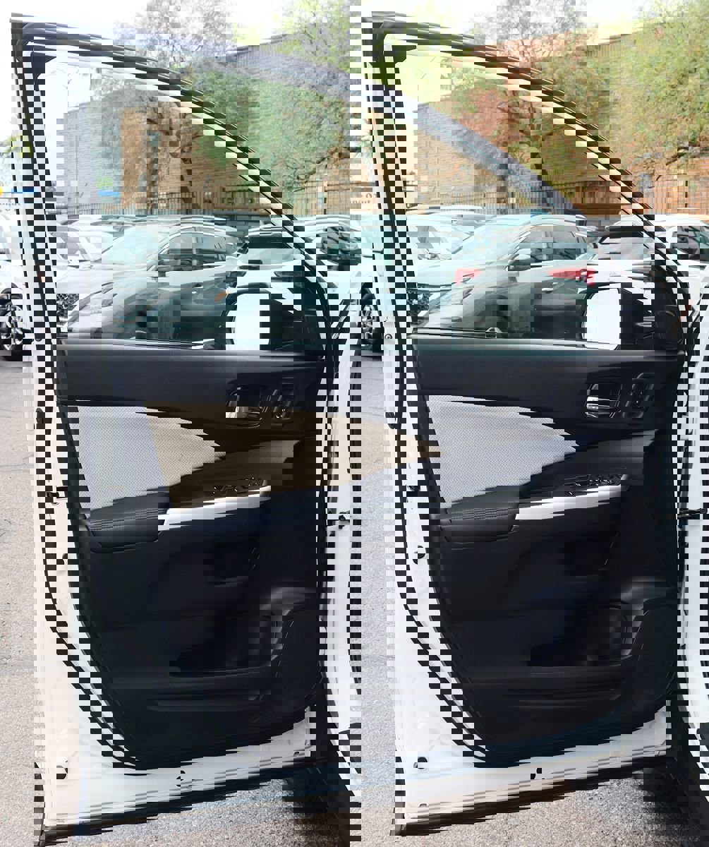 Used 2016 Honda CR-V Touring image 37