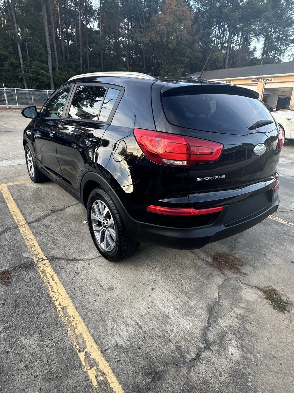 Used 2016 Kia Sportage LX w/ LX Popular Package image 19