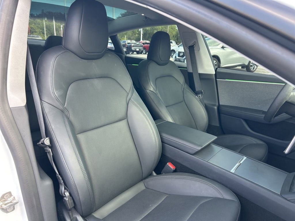 Used 2024 Tesla Model 3 Standard Range image 38