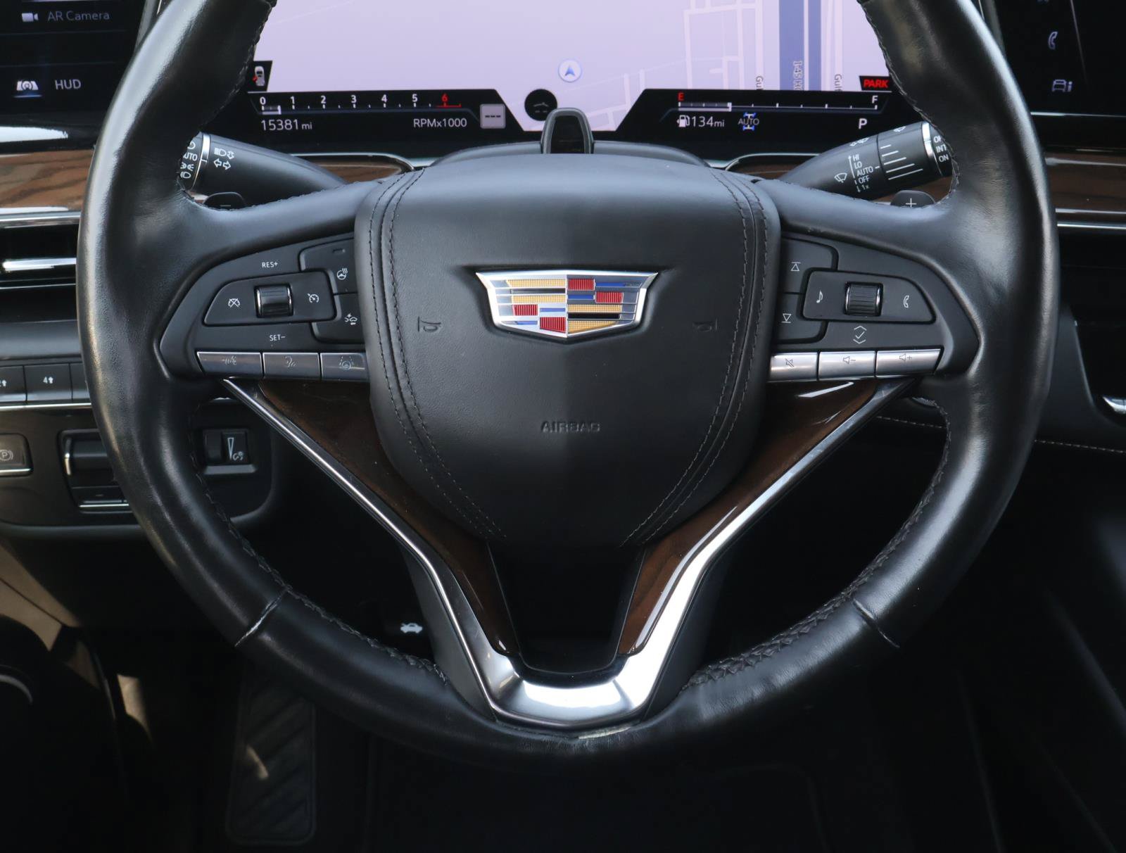 Certified 2024 Cadillac Escalade ESV Premium Luxury Platinum AWD/4WD image 15