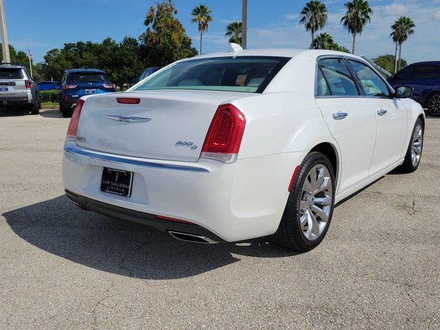 Used 2015 Chrysler 300 C RWD image 6