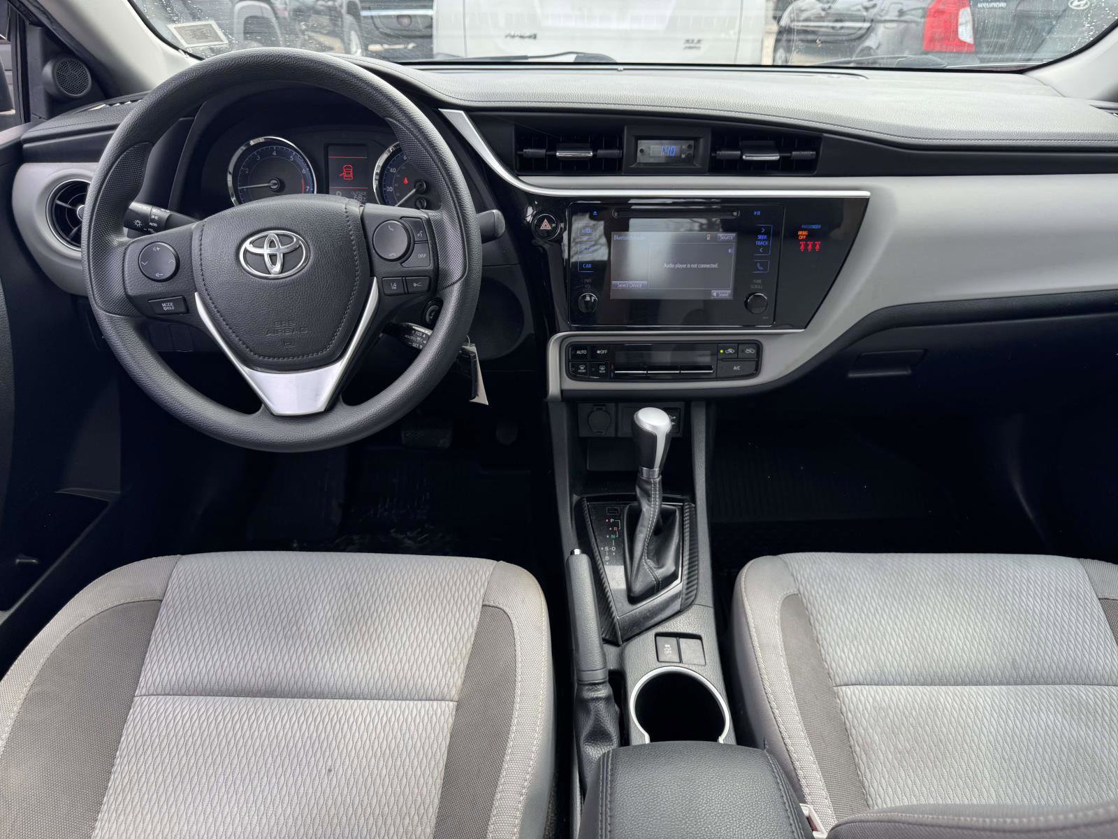 Used 2018 Toyota Corolla LE w/ Body Protection Package FWD image 10