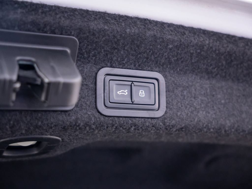 Used 2023 Audi A6 Premium Plus AWD/4WD image 31