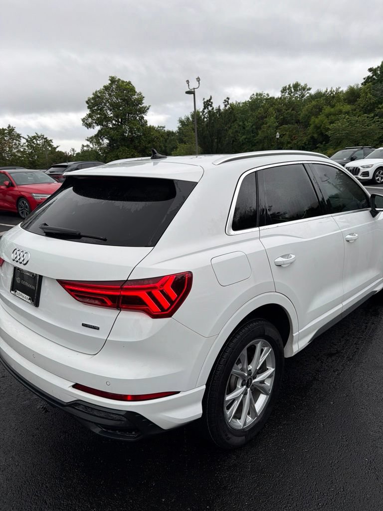 Used 2021 Audi Q3 2.0T Premium AWD/4WD image 10