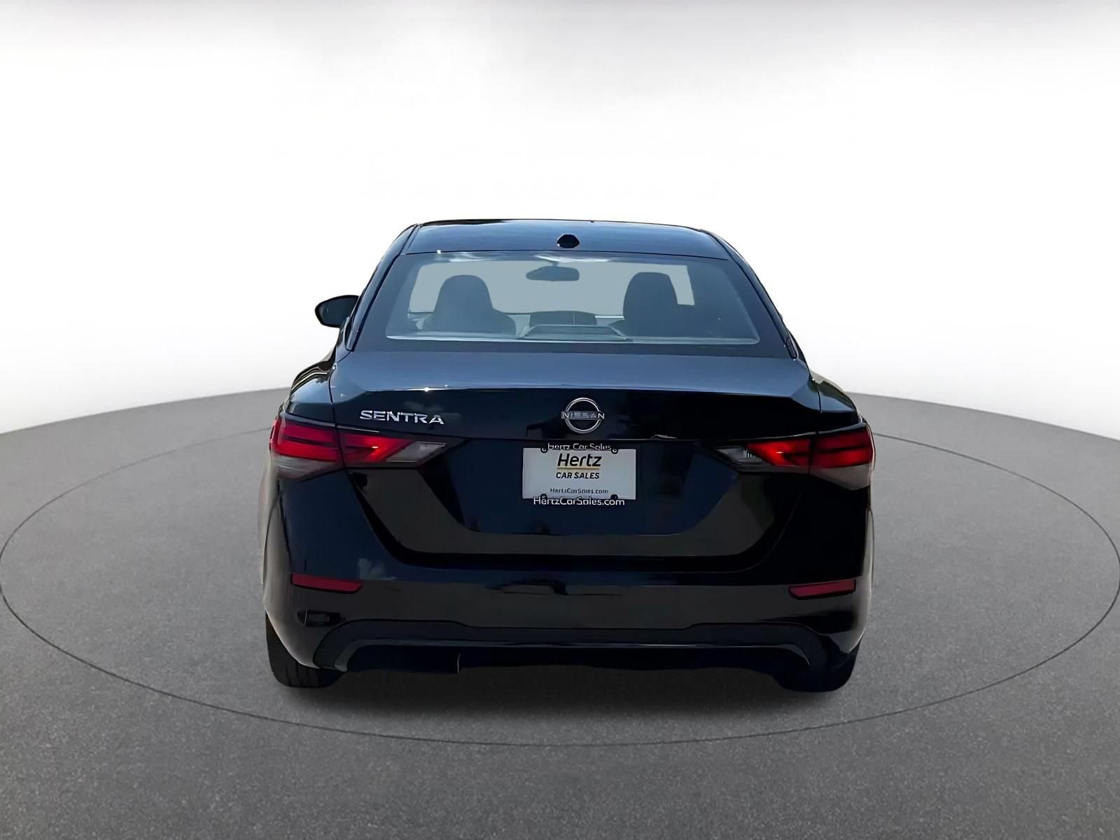 Used 2025 Nissan Sentra SV FWD image 10