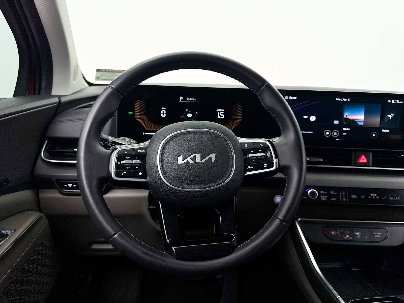 Certified 2025 Kia Carnival EX image 3