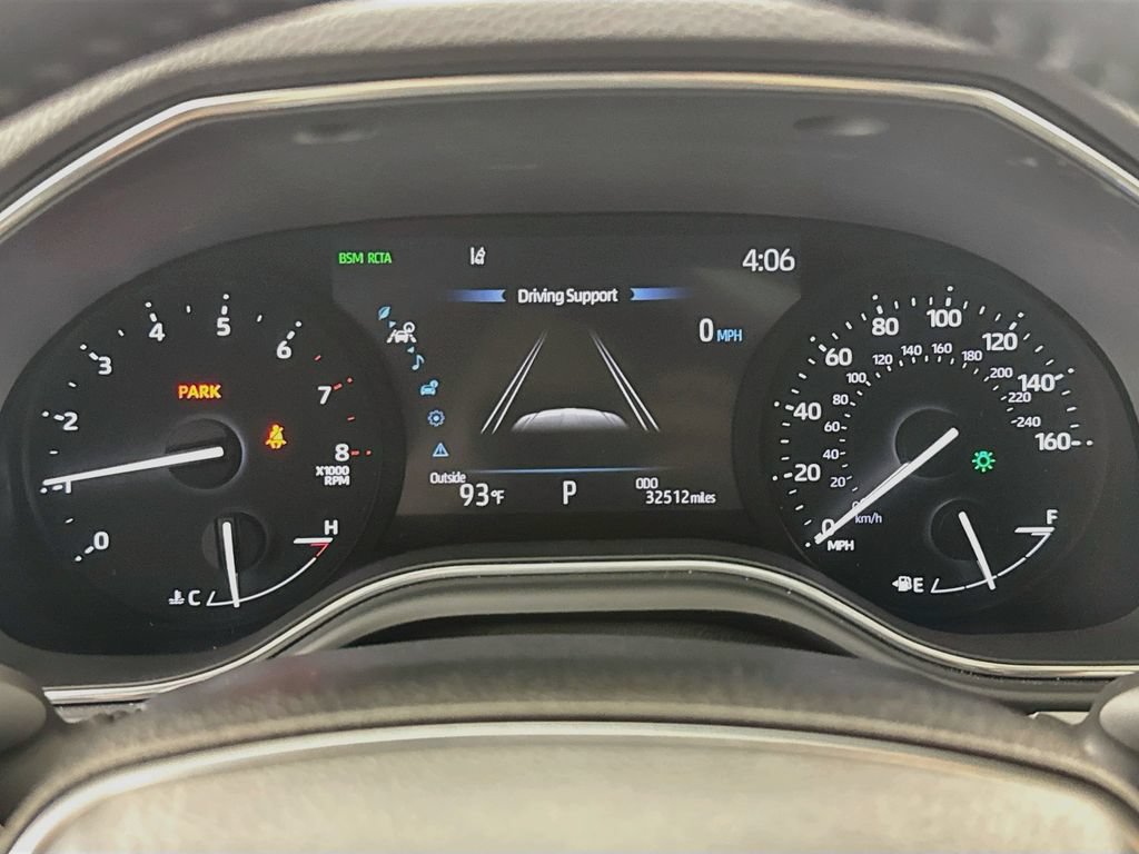 Used 2022 Toyota Avalon XLE w/ Moonroof Package FWD image 14