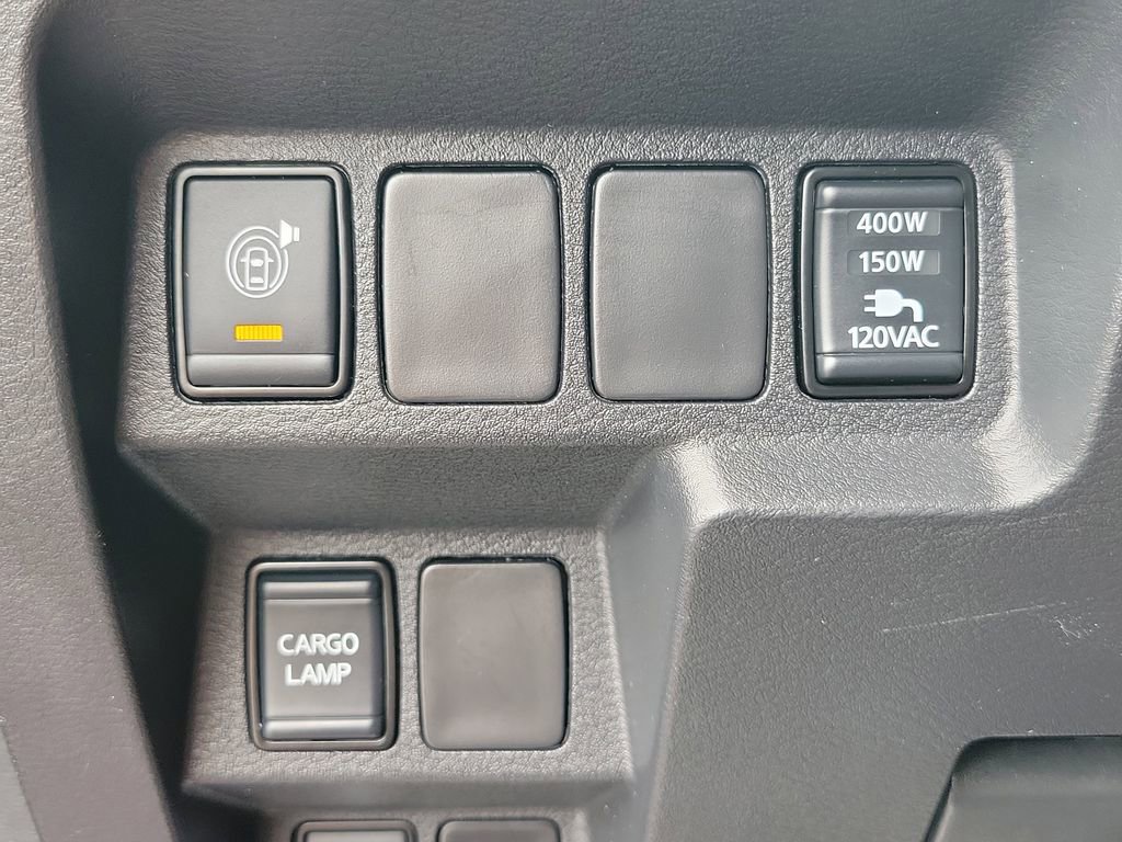 Used 2023 Nissan Frontier SV w/ SV Convenience Package image 17
