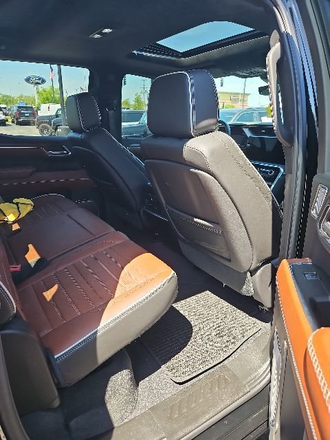 Used 2023 GMC Sierra 1500 Denali Ultimate AWD/4WD image 5