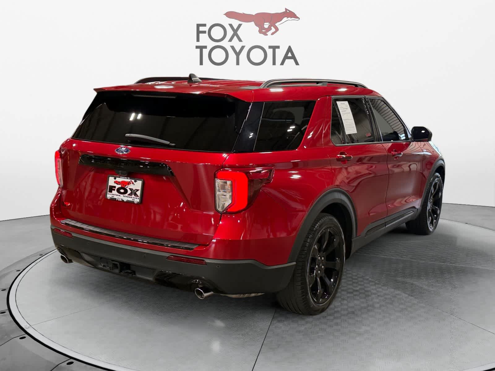 Used 2023 Ford Explorer ST-Line w/ Class IV Trailer Tow Package RWD image 6