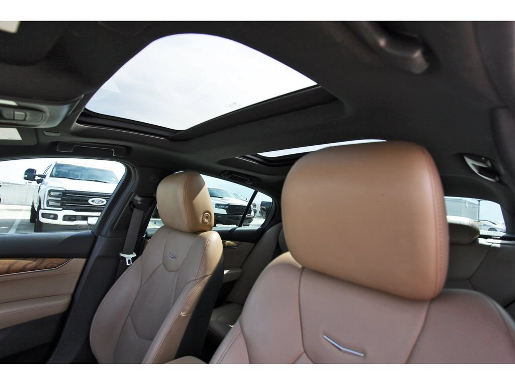 Used 2021 Cadillac CT5 Premium Luxury RWD image 29