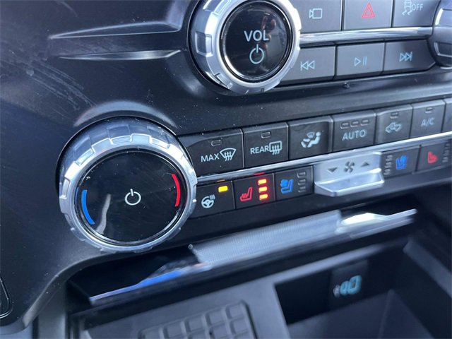 Used 2025 Ford F350 Lariat w/ Lariat Ultimate Package image 38