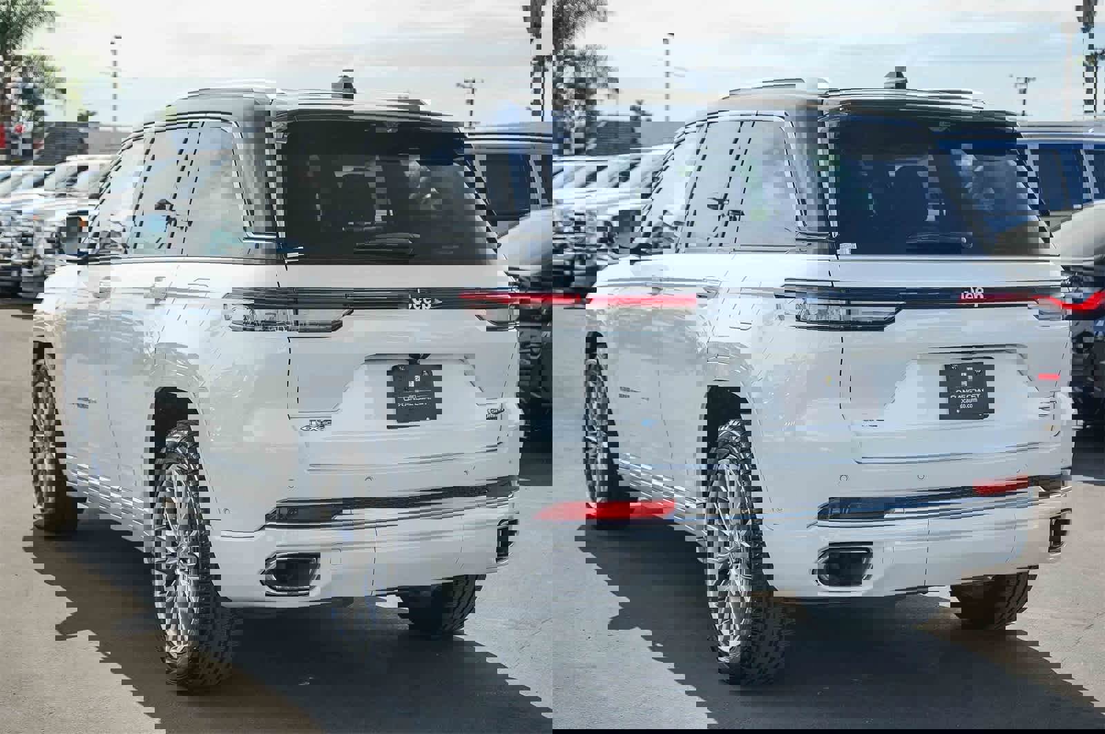 Used 2022 Jeep Grand Cherokee Summit w/ Advanced Protech Group IV image 6