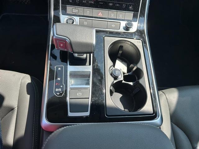 Used 2023 Audi Q8 Premium Plus w/ Premium Plus Package image 17
