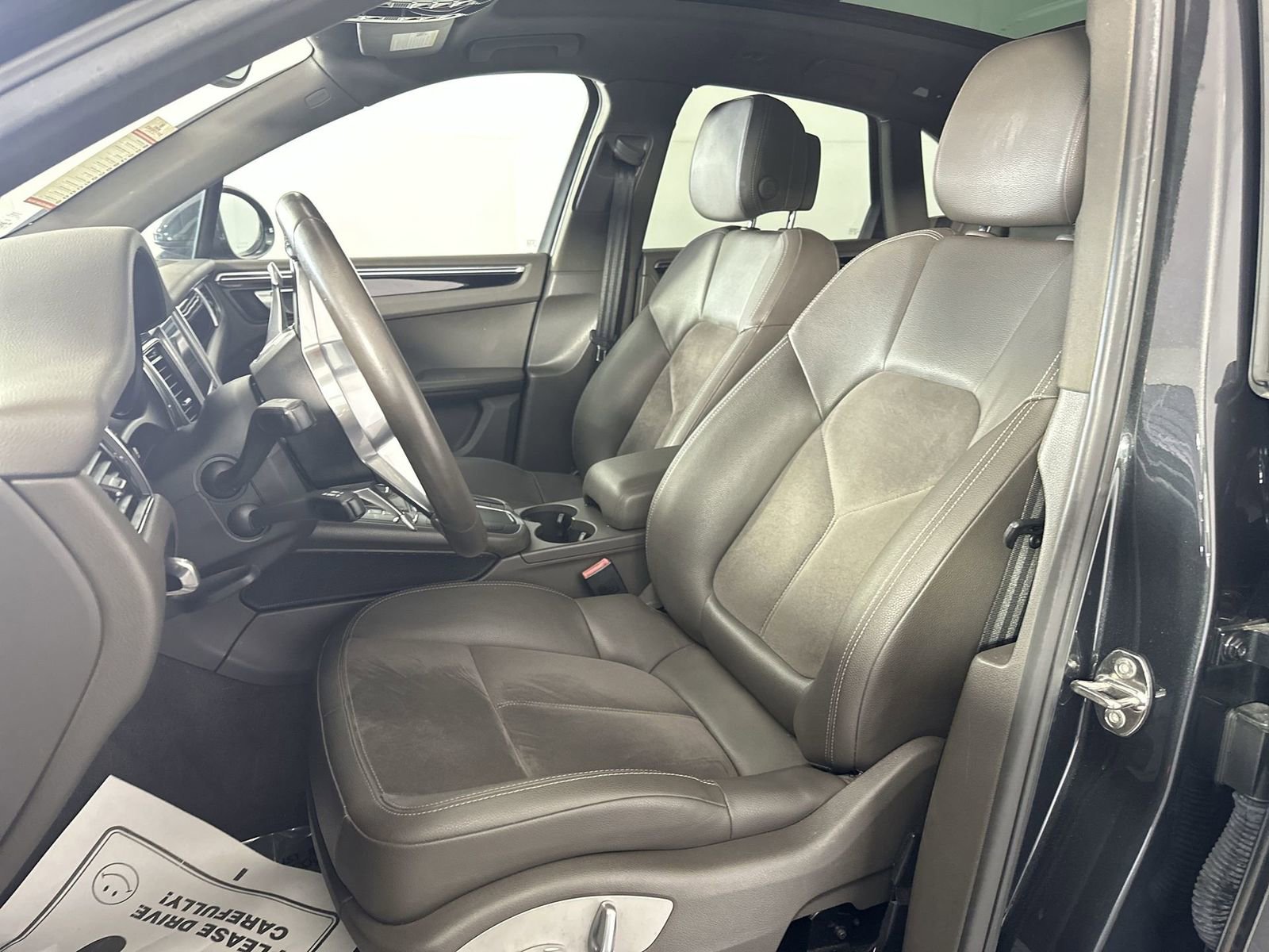 Used 2017 Porsche Macan S image 15