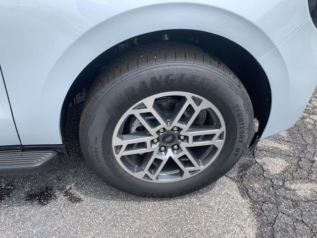 New 2025 Ford Expedition Active RWD image 42