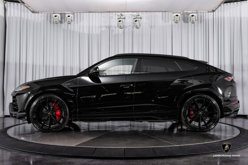 Used 2019 Lamborghini Urus image 9