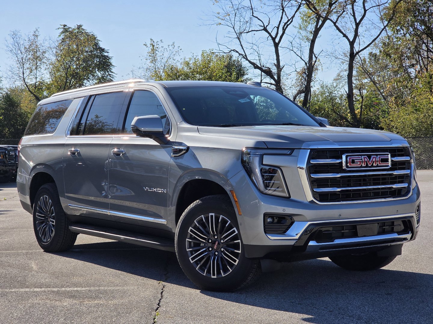 New 2027 GMC Yukon XL Elevation w/ Technology Package AWD/4WD image 3