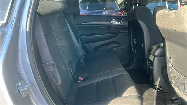 Used 2021 Jeep Grand Cherokee Laredo w/ Security & Convenience Group image 14