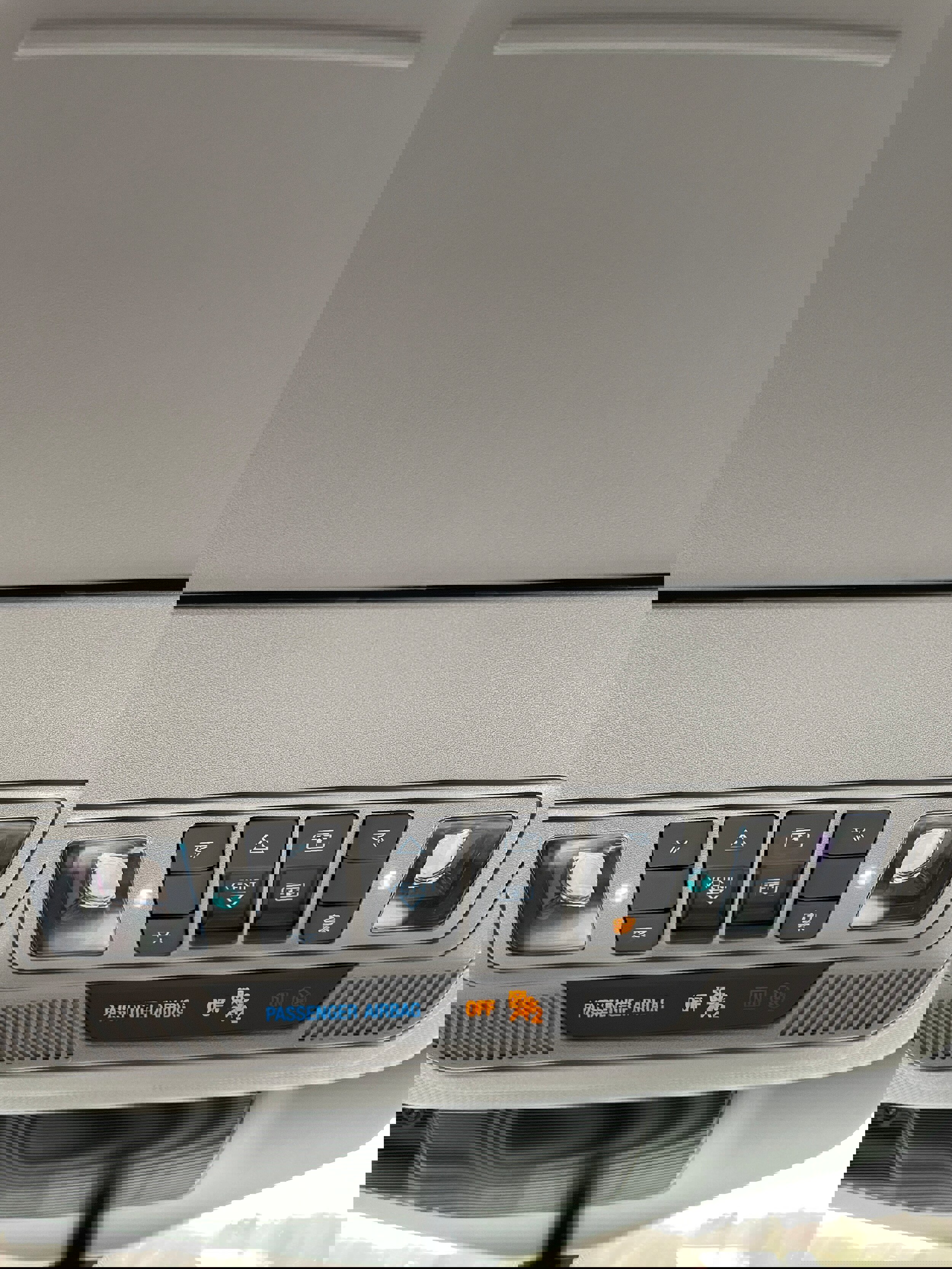 Used 2021 Ford Explorer XLT w/ Equipment Group 202A image 25