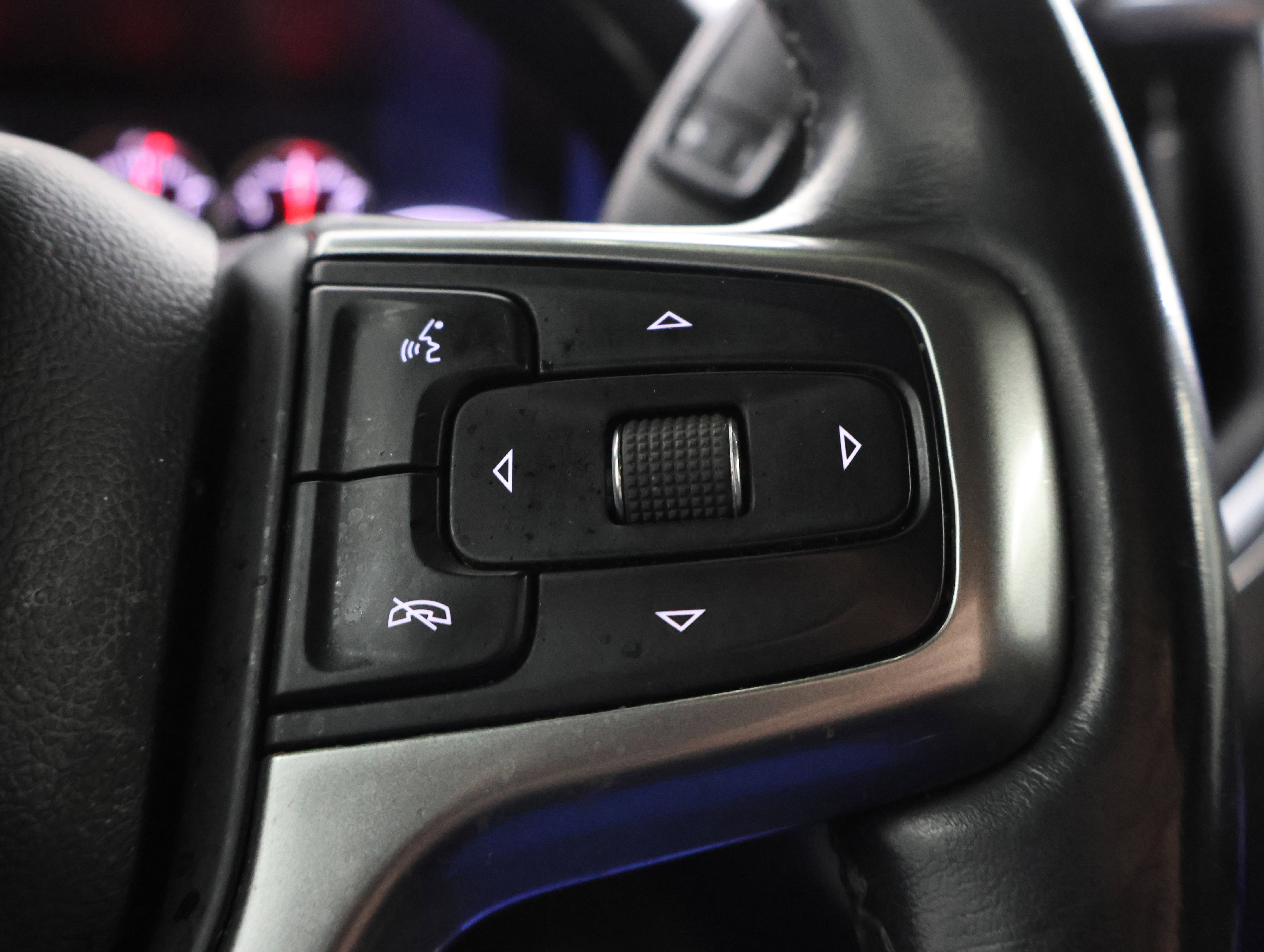 Used 2021 Chevrolet Silverado 1500 LT Trail Boss w/ Convenience Package II image 15