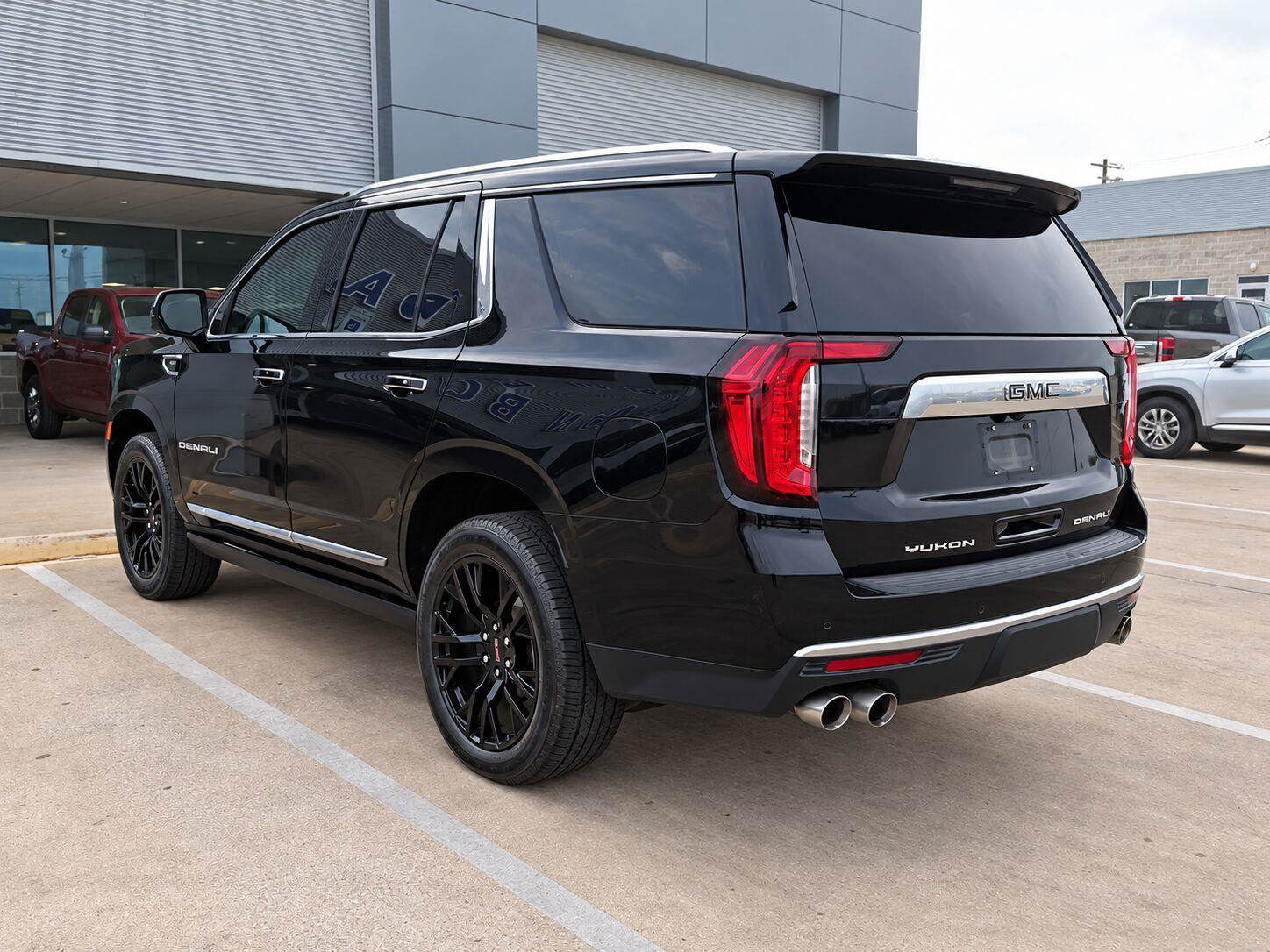 Used 2024 GMC Yukon Denali w/ Max Trailering Package RWD image 10