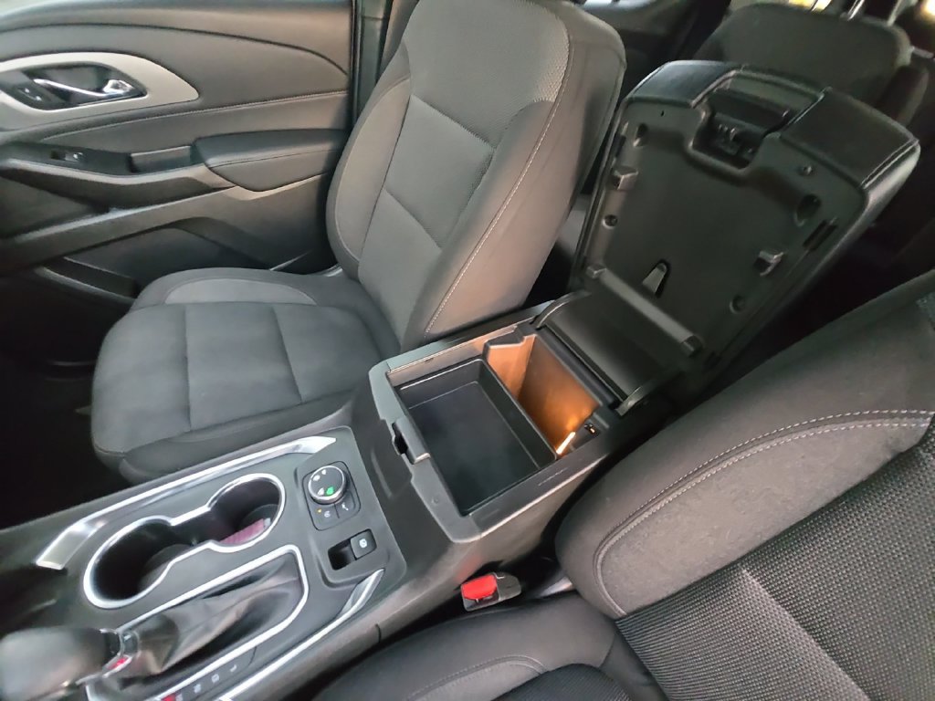 Used 2023 Chevrolet Traverse LT w/ Rear Camera Mirror Package AWD/4WD image 33