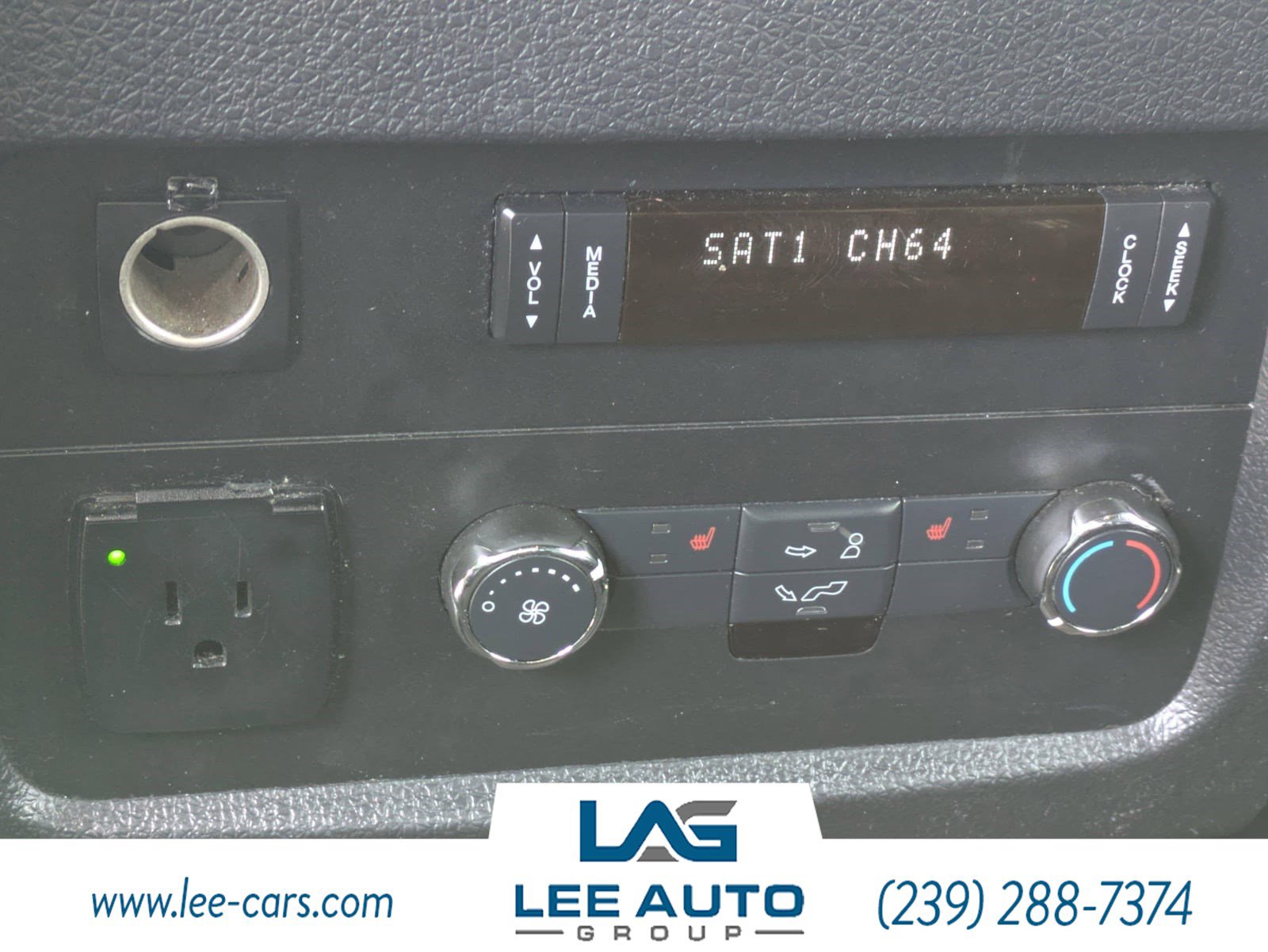 Used 2017 Lincoln Navigator Select RWD image 18