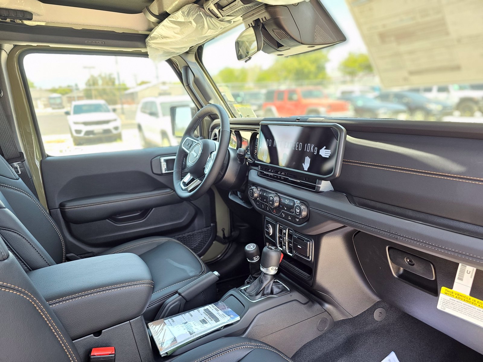 New 2026 Jeep Wrangler Unlimited Sahara w/ Safety Group AWD/4WD image 24