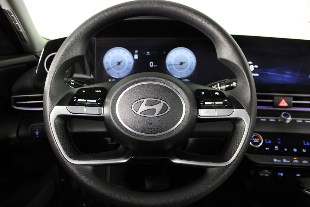 Certified 2024 Hyundai Elantra SEL image 10